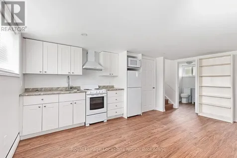 594 Oak Street Collingwood ON L9Y 2Z1