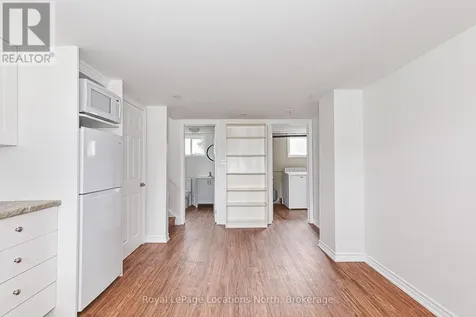 594 Oak Street Collingwood ON L9Y 2Z1