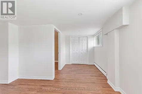 594 Oak Street Collingwood ON L9Y 2Z1