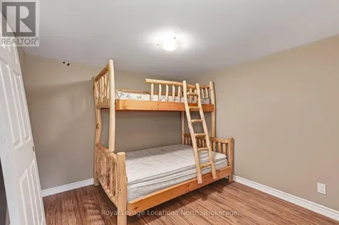 594 Oak Street Collingwood ON L9Y 2Z1
