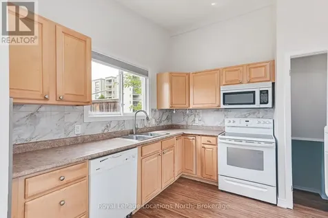594 Oak Street Collingwood ON L9Y 2Z1