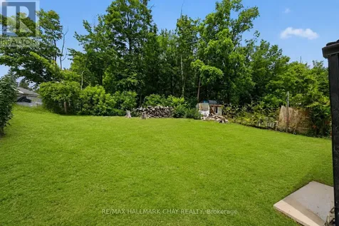 8 Myrtle Avenue Oro-medonte ON L0L 1T0