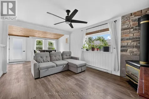 8 Myrtle Avenue Oro-medonte ON L0L 1T0