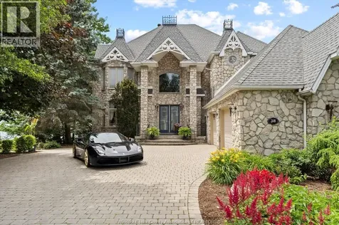318 Crystal Bay Drive Amherstburg ON N9V 4A6