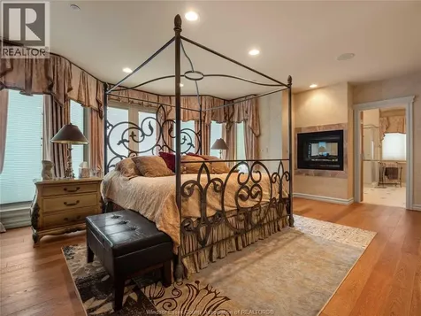 318 Crystal Bay Drive Amherstburg ON N9V 4A6