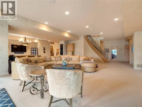 318 Crystal Bay Drive Amherstburg ON N9V 4A6