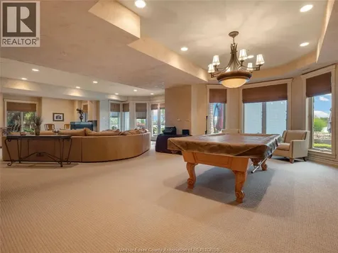 318 Crystal Bay Drive Amherstburg ON N9V 4A6