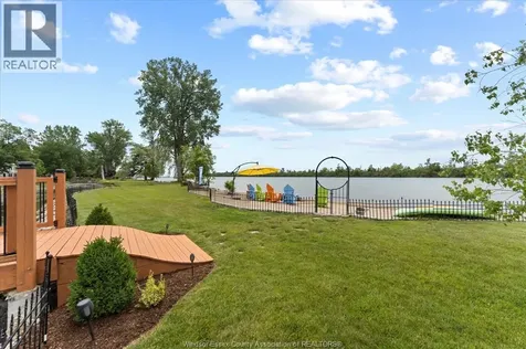 318 Crystal Bay Drive Amherstburg ON N9V 4A6