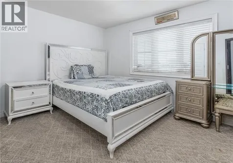 147 Federal Street Stoney Creek ON L8E 0H3