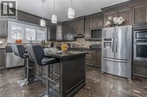 147 Federal Street Stoney Creek ON L8E 0H3