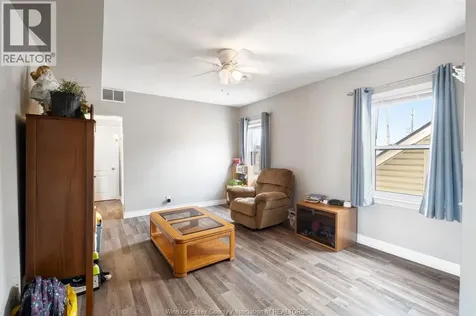 1093-1097 Erie Street Windsor ON N9A 3Z2
