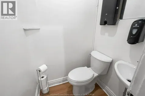 1093-1097 Erie Street Windsor ON N9A 3Z2