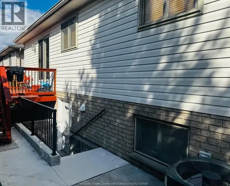 4625 Bunker Avenue Windsor ON N9G 3A8