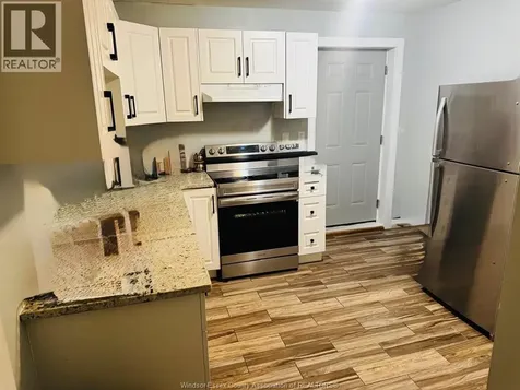 4625 Bunker Avenue Windsor ON N9G 3A8