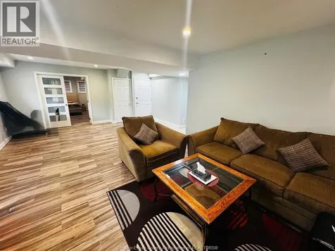 4625 Bunker Avenue Windsor ON N9G 3A8