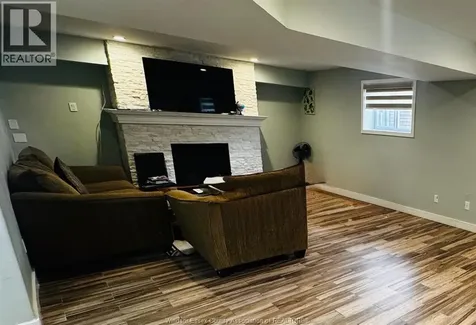 4625 Bunker Avenue Windsor ON N9G 3A8