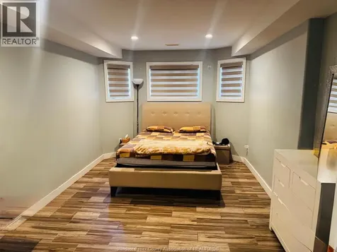 4625 Bunker Avenue Windsor ON N9G 3A8