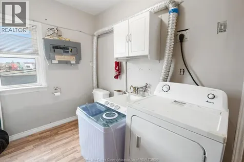 1093-1097 Erie Street Windsor ON N9A 3Z2