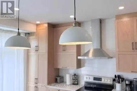 535 Honeylocust Avenue Ottawa ON K2V 0L8