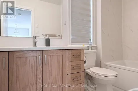 535 Honeylocust Avenue Ottawa ON K2V 0L8