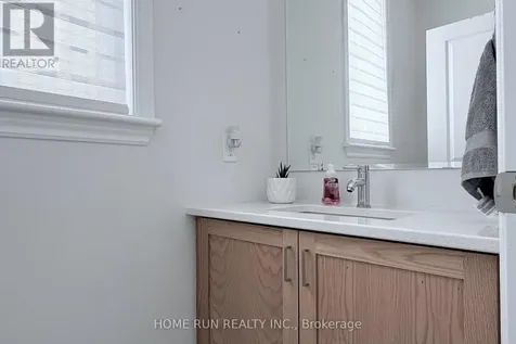 535 Honeylocust Avenue Ottawa ON K2V 0L8