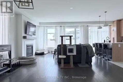 535 Honeylocust Avenue Ottawa ON K2V 0L8