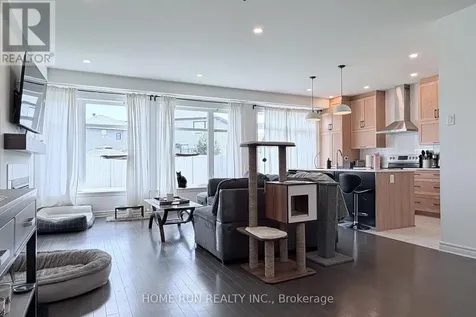 535 Honeylocust Avenue Ottawa ON K2V 0L8
