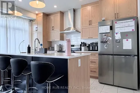 535 Honeylocust Avenue Ottawa ON K2V 0L8