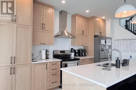 535 Honeylocust Avenue Ottawa ON K2V 0L8