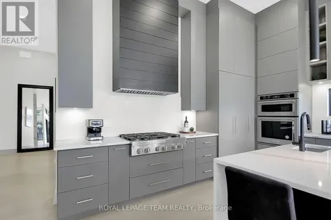 6865 Pebble Trail Way Ottawa ON K4P 0C4