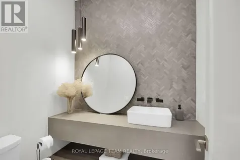 6865 Pebble Trail Way Ottawa ON K4P 0C4