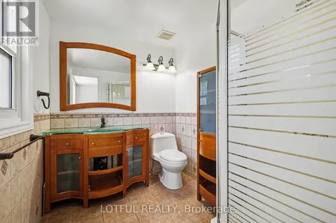 52 Fair Oaks Crescent Ottawa ON K2G 4W5