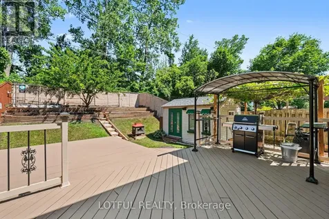 52 Fair Oaks Crescent Ottawa ON K2G 4W5