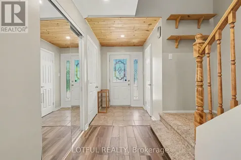 52 Fair Oaks Crescent Ottawa ON K2G 4W5