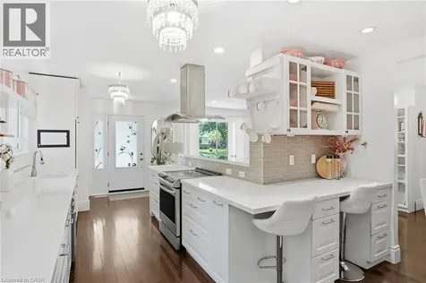 3411 Lansdown Drive Burlington ON L7M 1S5