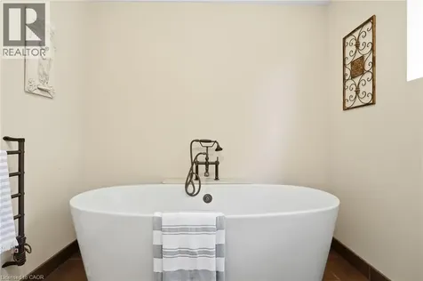 3411 Lansdown Drive Burlington ON L7M 1S5