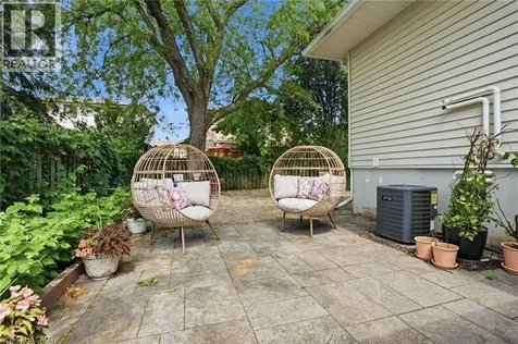 3411 Lansdown Drive Burlington ON L7M 1S5