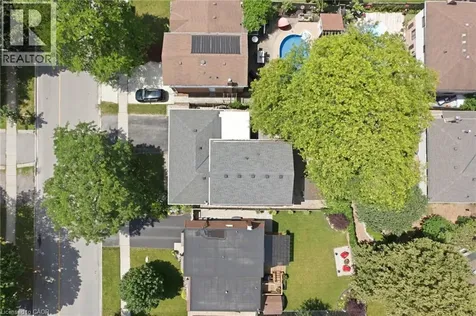 3411 Lansdown Drive Burlington ON L7M 1S5