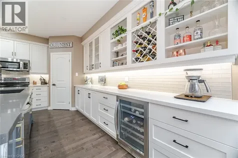 387 Gravel Ridge Trail Kitchener ON N2E 0B9