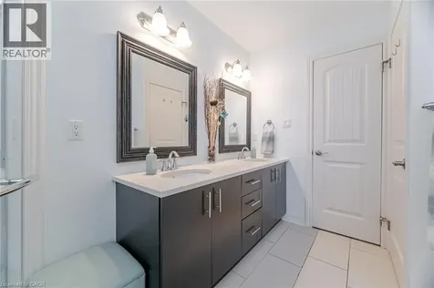 387 Gravel Ridge Trail Kitchener ON N2E 0B9