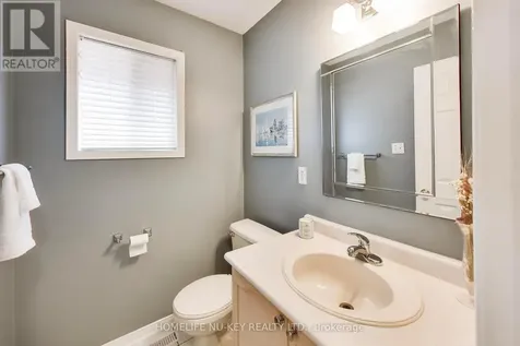 27 Lauchlin Crescent Halton Hills (georgetown) ON L7G 5R1