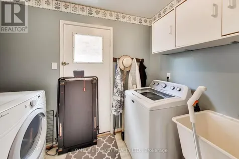 27 Lauchlin Crescent Halton Hills (georgetown) ON L7G 5R1