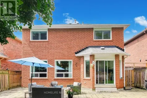 27 Lauchlin Crescent Halton Hills (georgetown) ON L7G 5R1
