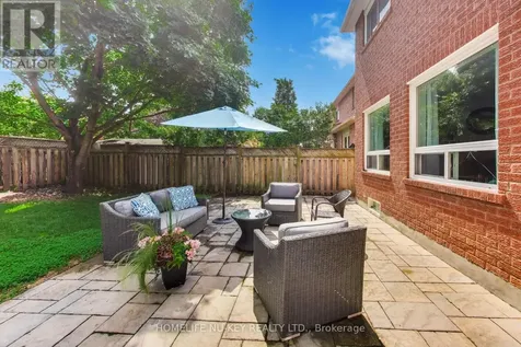 27 Lauchlin Crescent Halton Hills (georgetown) ON L7G 5R1