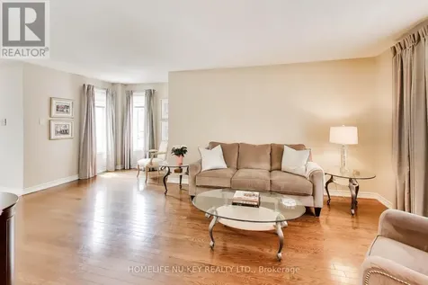 27 Lauchlin Crescent Halton Hills (georgetown) ON L7G 5R1