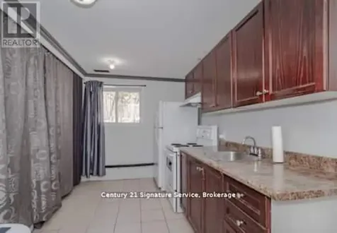 879 Stephenson Road East Huntsville ON P0B 1L0