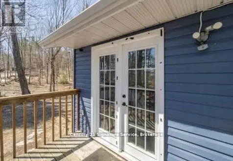 879 Stephenson Road East Huntsville ON P0B 1L0
