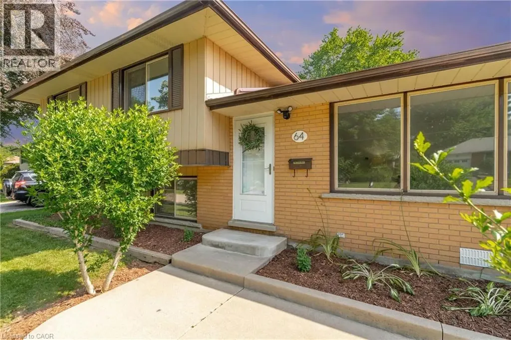 64 Warren Road Kitchener ON N2M 4T4