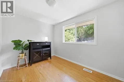 64 Warren Road Kitchener ON N2M 4T4