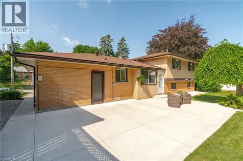 64 Warren Road Kitchener ON N2M 4T4